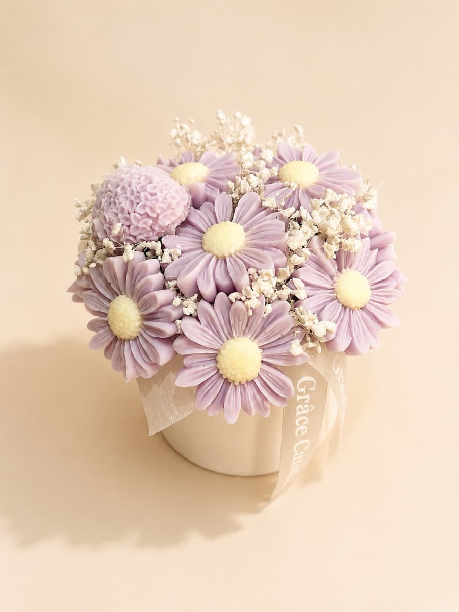 Bouquet de marguerites en cire lilas